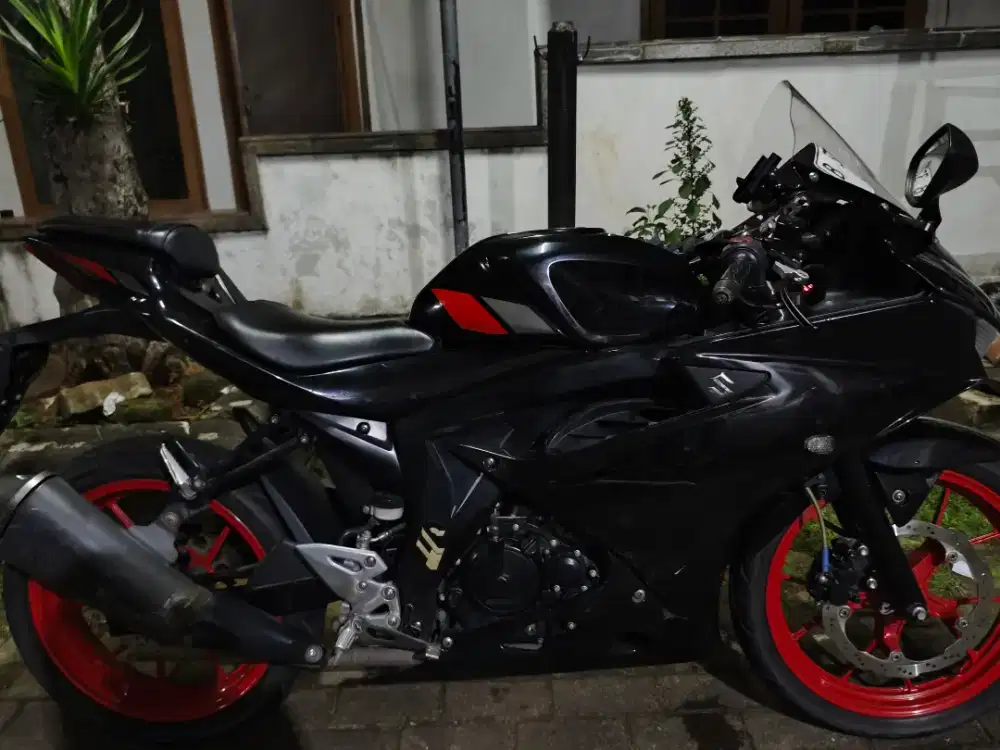 Dijual Suzuki GSX R 150 2019