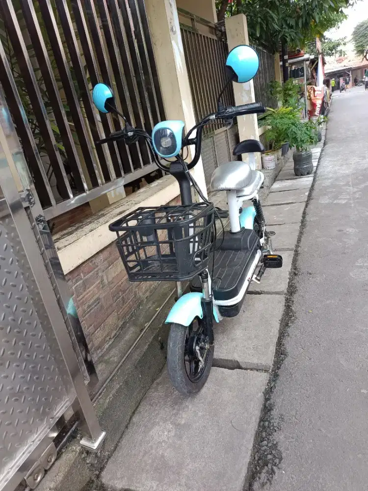 SEPEDA LISTRIK AZ MANTAP