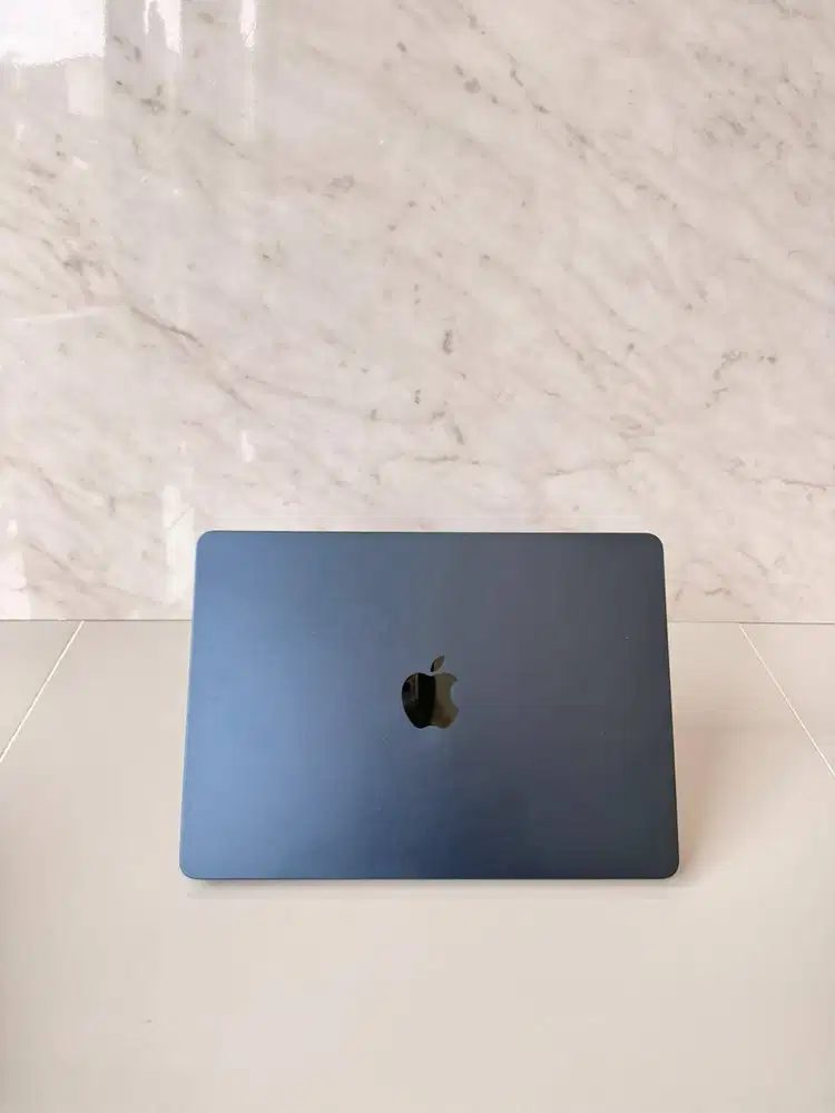 SALE - MacBook Air M2 2022 13 inch