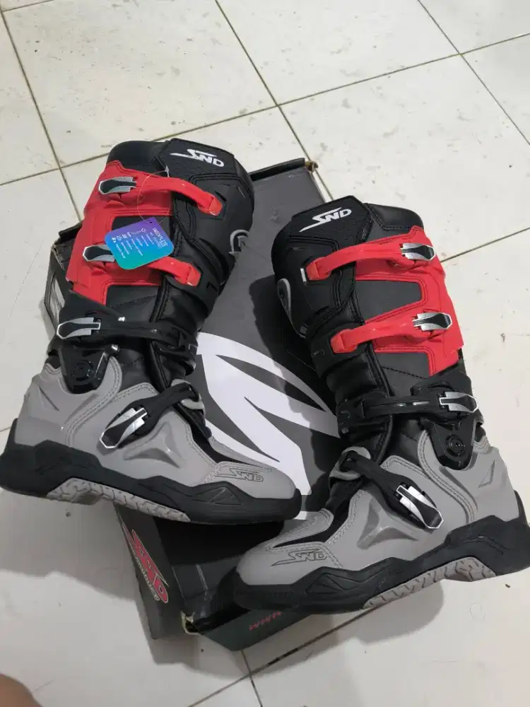 SEPATU SND ENGSEL BARU, NO. 43