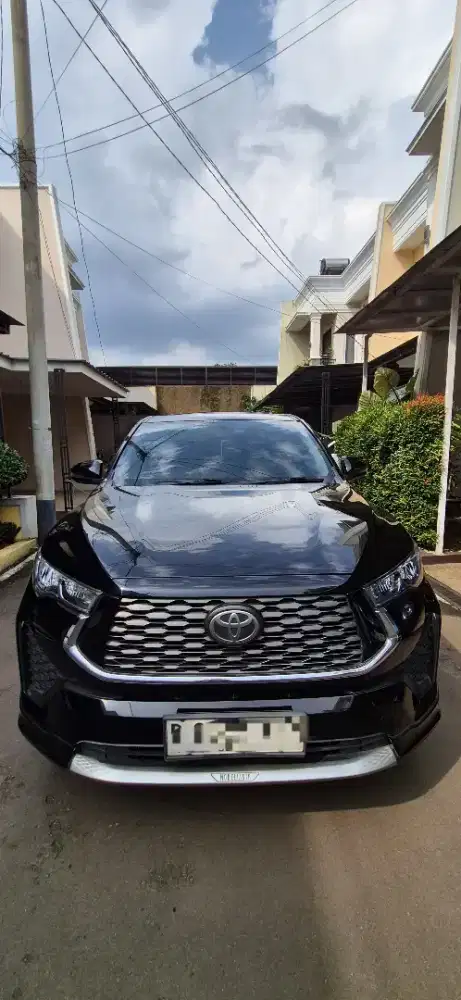 Dijual Innova Zenix V AT Hybrid Modelista tahun 2024 - Hitam