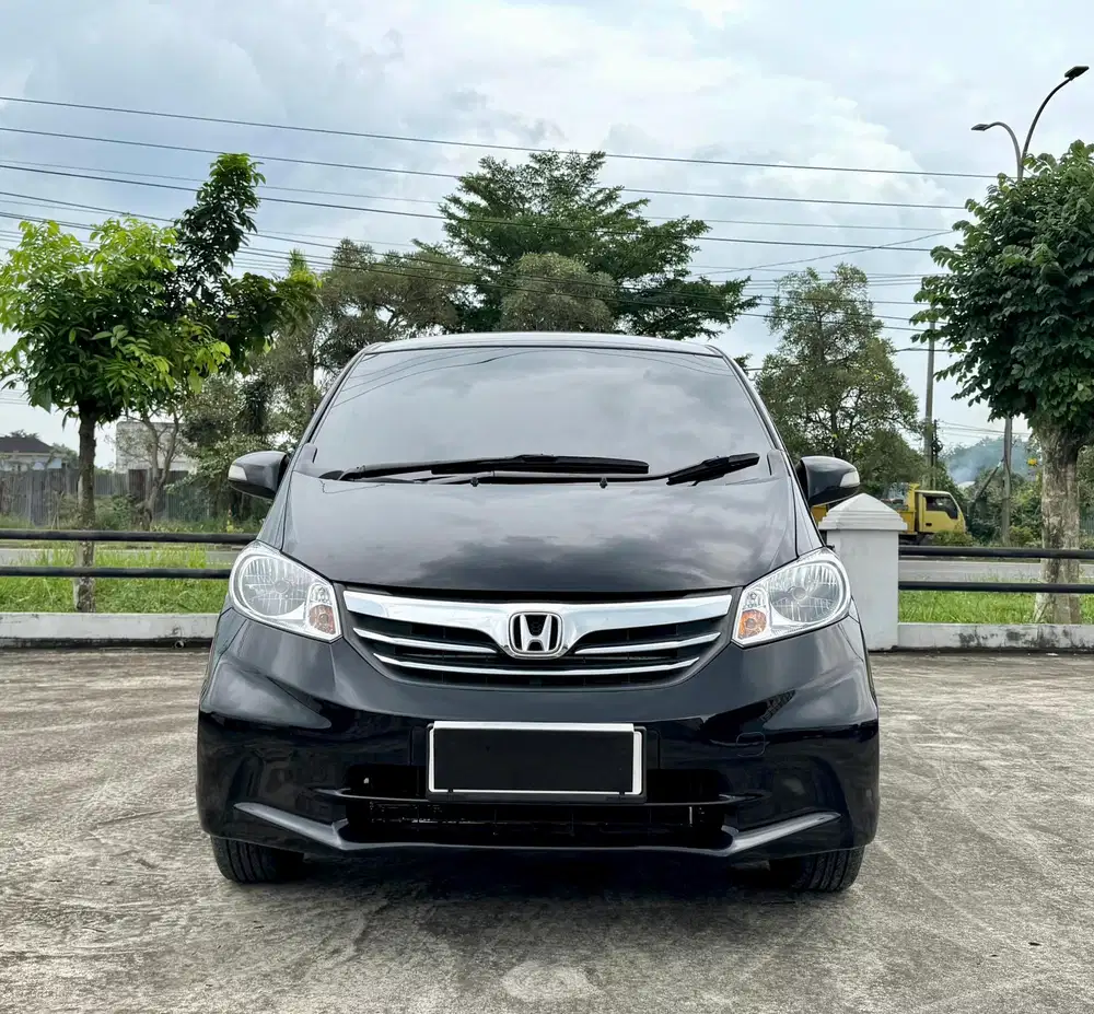 Honda Freed 1.5 SD AT 2013 (Odo 46.000)