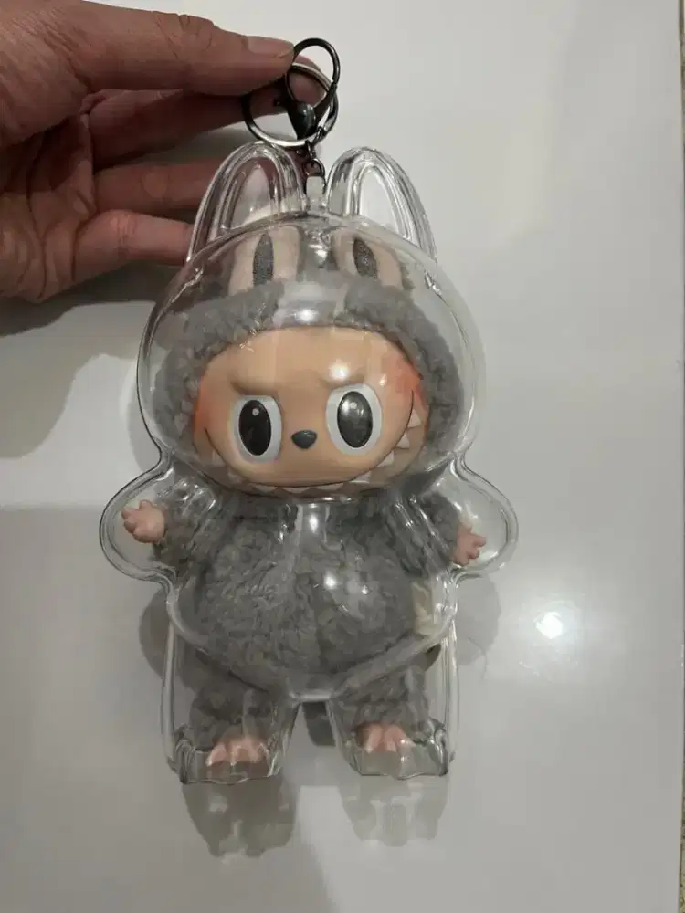 Jual Labubu v1 Sesame Bean Popmart Plus Crystal Case dari Gandaria Cit