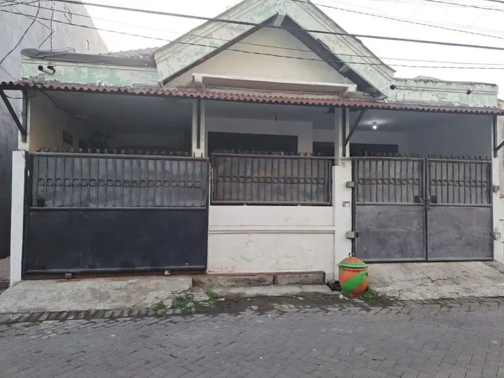 Rumah di Ploso Timur , Ada loteng untuk jemuran  Row jalan 2 mobil longgar