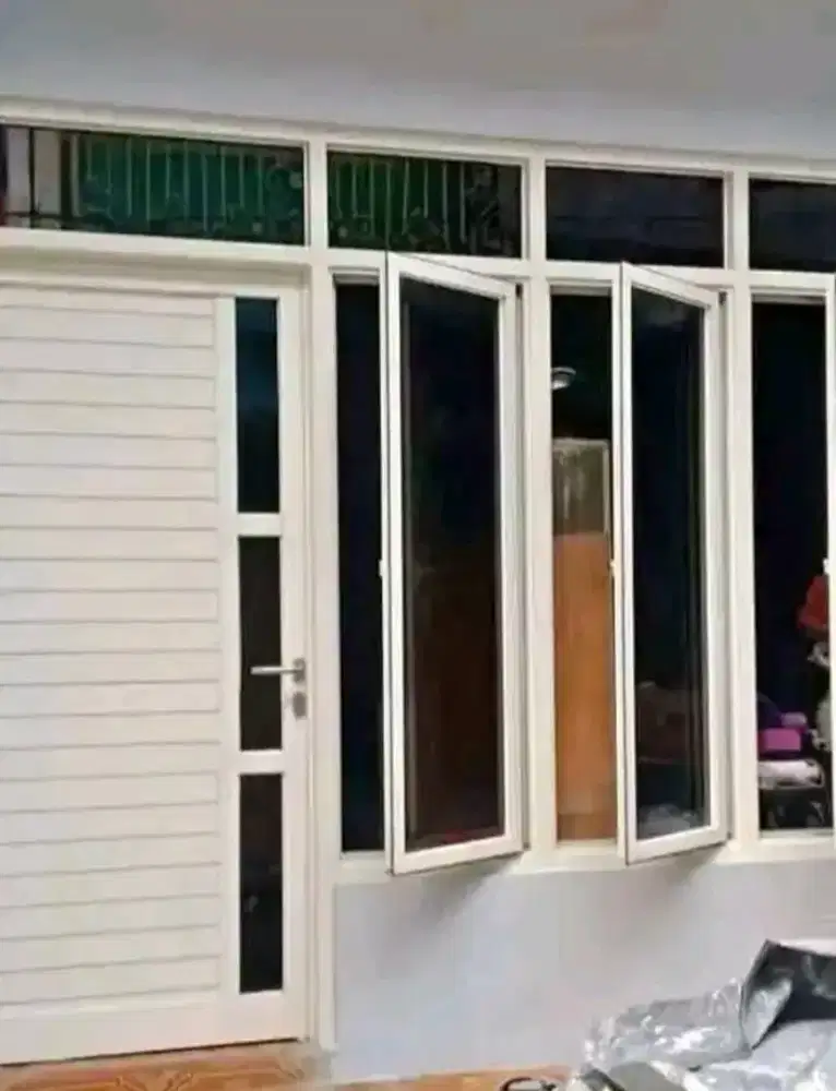 Kusen aluminium kaca