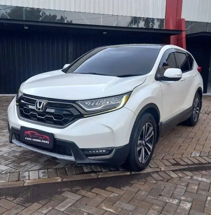 honda crv turbo prestige 1.5 AT 2017 putih, terawat