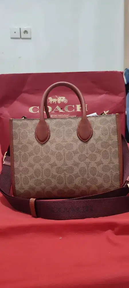 Tas Wanita Coach