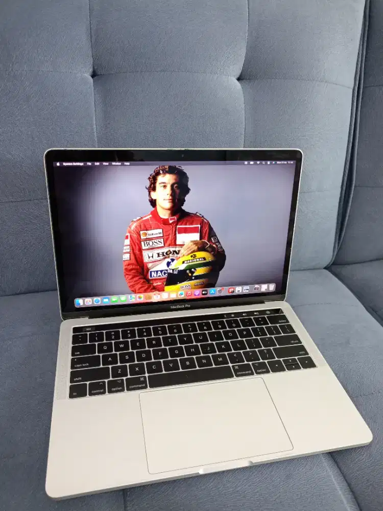 MACBOOK PRO 2017 TOUCHBAR 13 INCH I7 16/256 SILVER