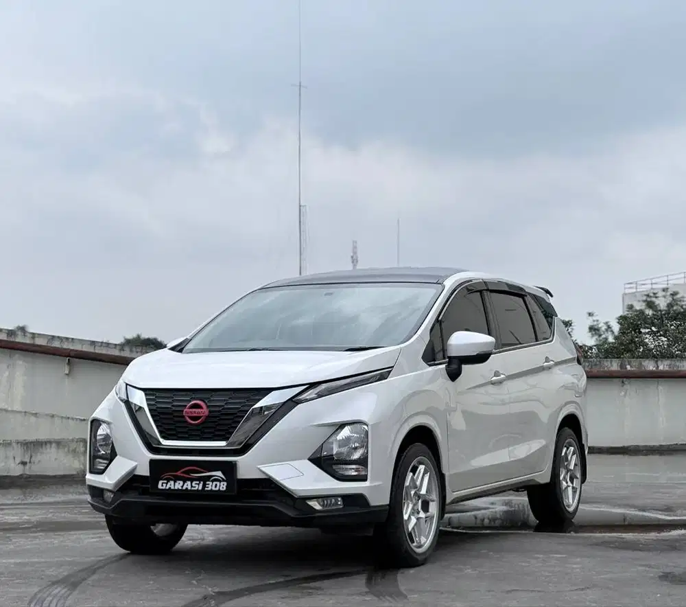 Nissan Livina EL MT Manual 2019 Warna Putih KM 81 rb pajak 02-2027