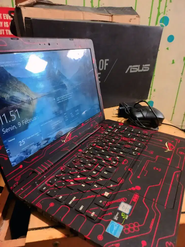 laptop gaming Asus A456UR spek dewa core i5 gen7 ram 8/512GB