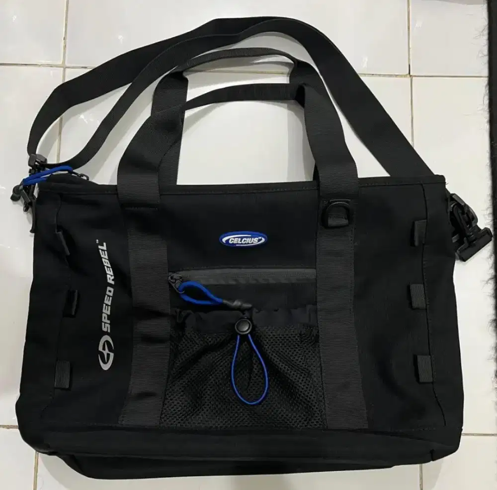 Tas Slempang Celcius Speed Rebel Tote Bag Hitam Original