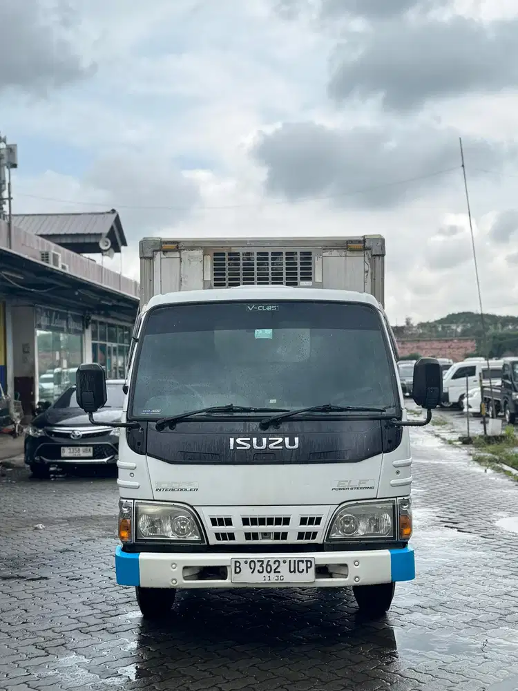 Isuzu Elf NHR Box freezer 2015 Diesel