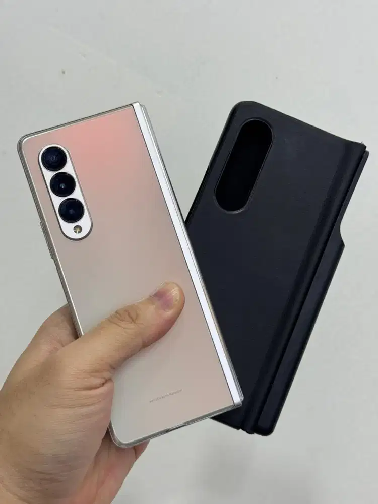 Samsung Z Fold 3 5G Silver 12/256Gb (Unit Saja)