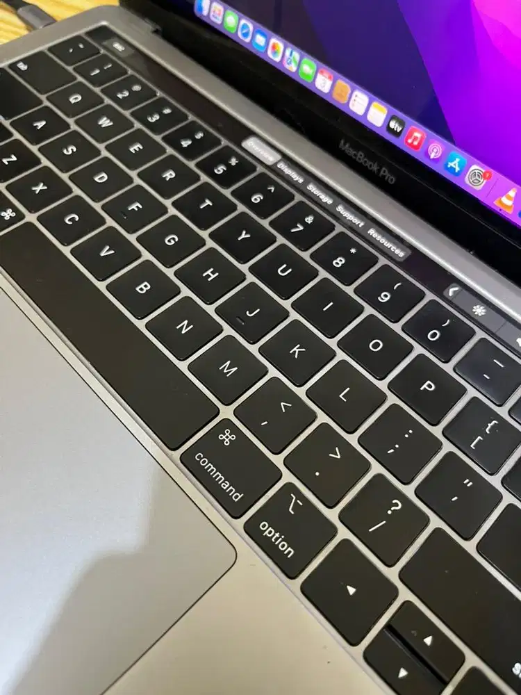 MacBook Pro 2018 Touchbar Monterey