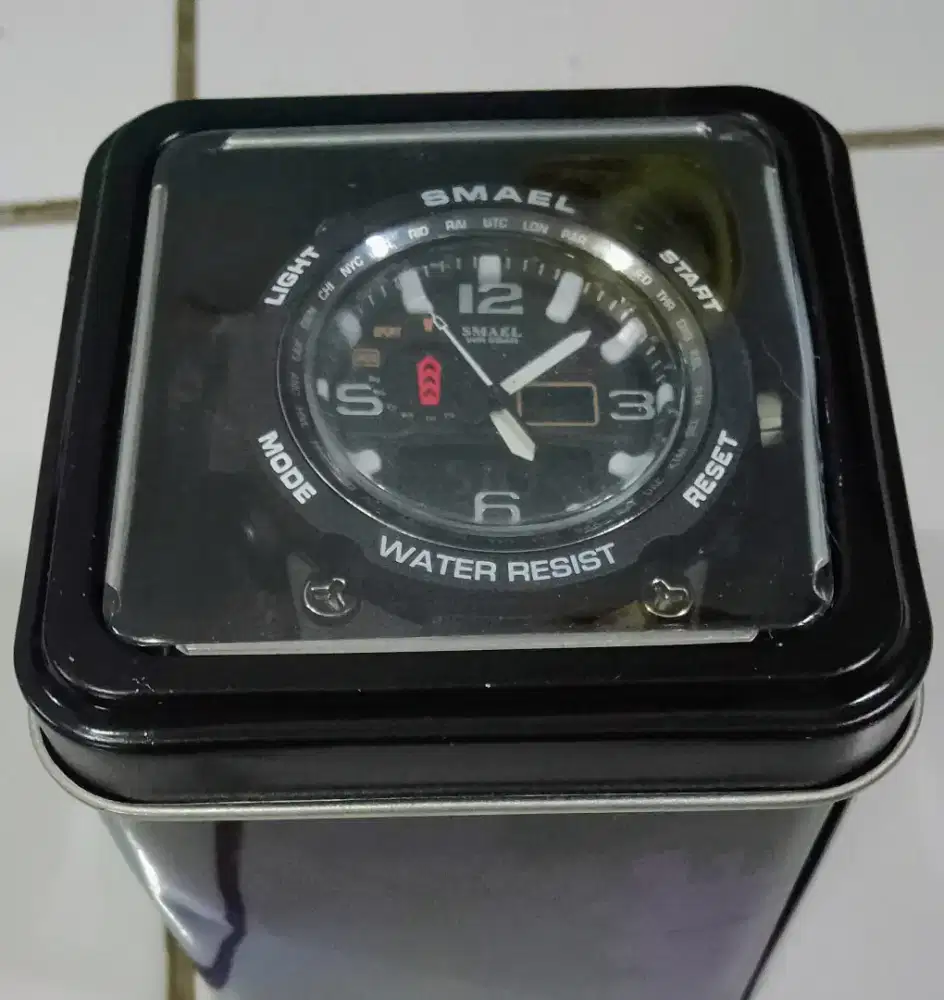 Jam tangan pria