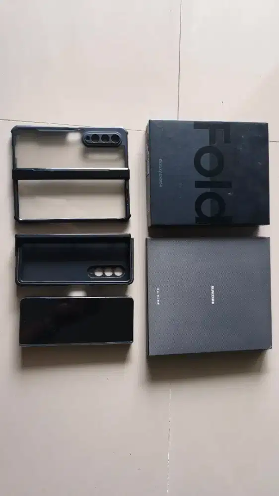 Samsung Fold 4 12/256 (Banyak Bonus)