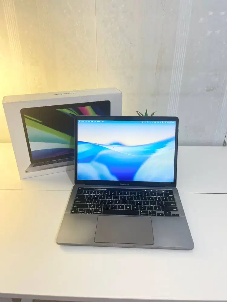 MacBook Pro Retina TouchBar 13 2020 M1 8GB 256GB Space Grey Fullset