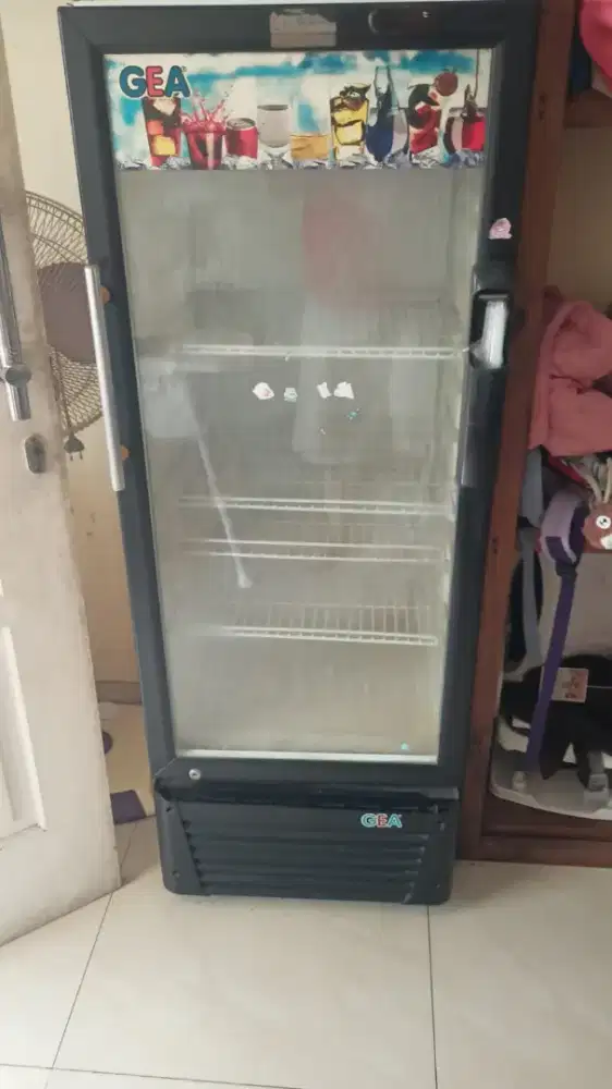 Showcase GEA  4 tingkat