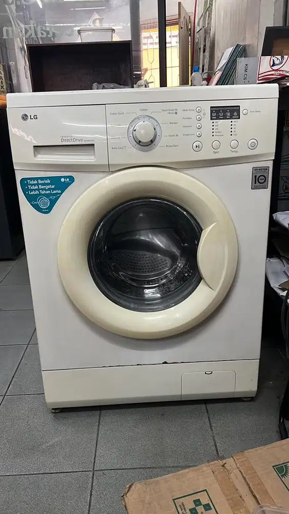 Mesin cuci LG bekas bukaan depan