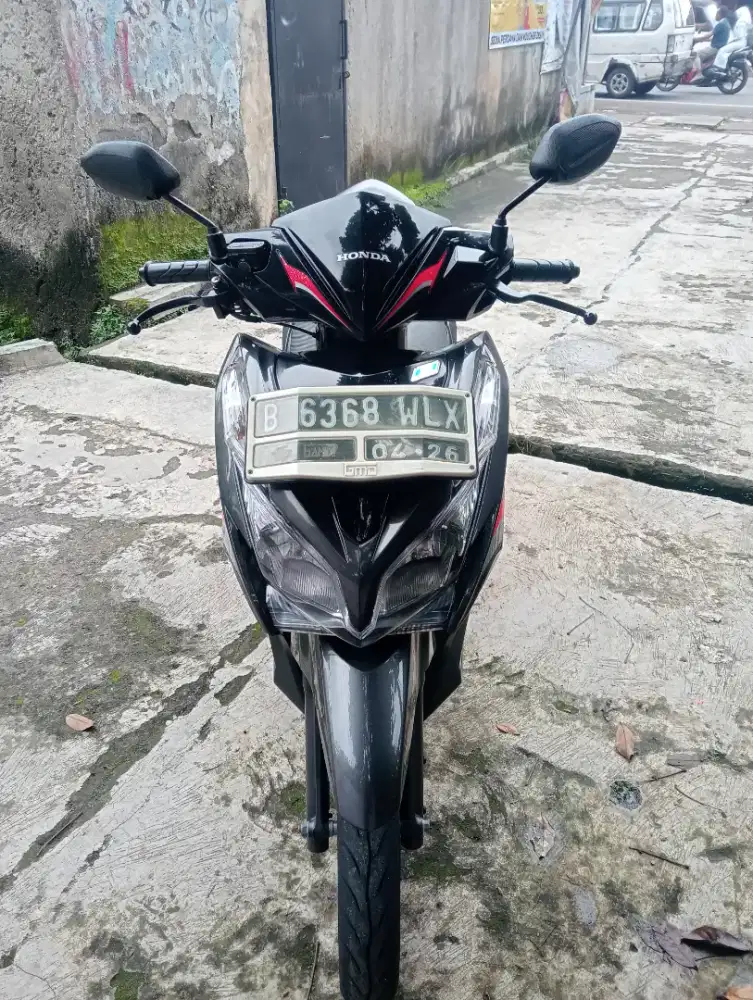 Di jual Vario kzr 2014 pajak idup istimewa