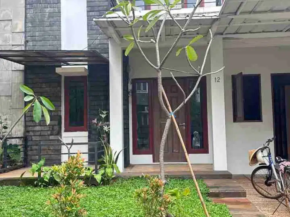 Dijual Cepat Rumah Depan Taman Siap Huni