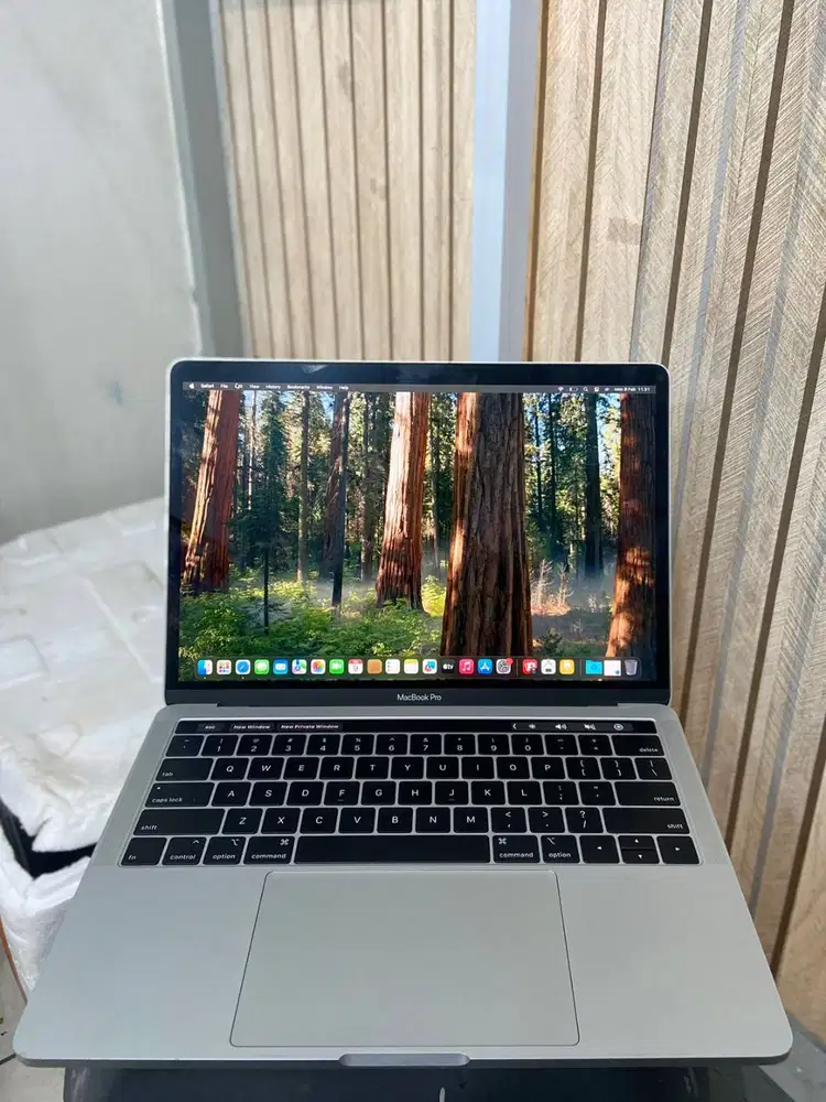 LAPTOP MACBOOK PRO TOUCHBAR 2018 CORE i5 RAM 16GB SSD 500GB DL-EC