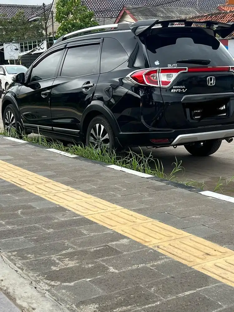 jual honda brv type e mt 2016