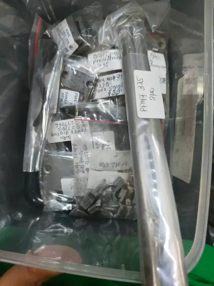 Jual alat alat mesin jahit jadul utk industri garment/ konfeksi