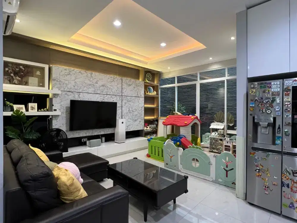 Rumah Modern Full Furnished di Perumahan Golf Lake Cengkareng Jakarta Barat