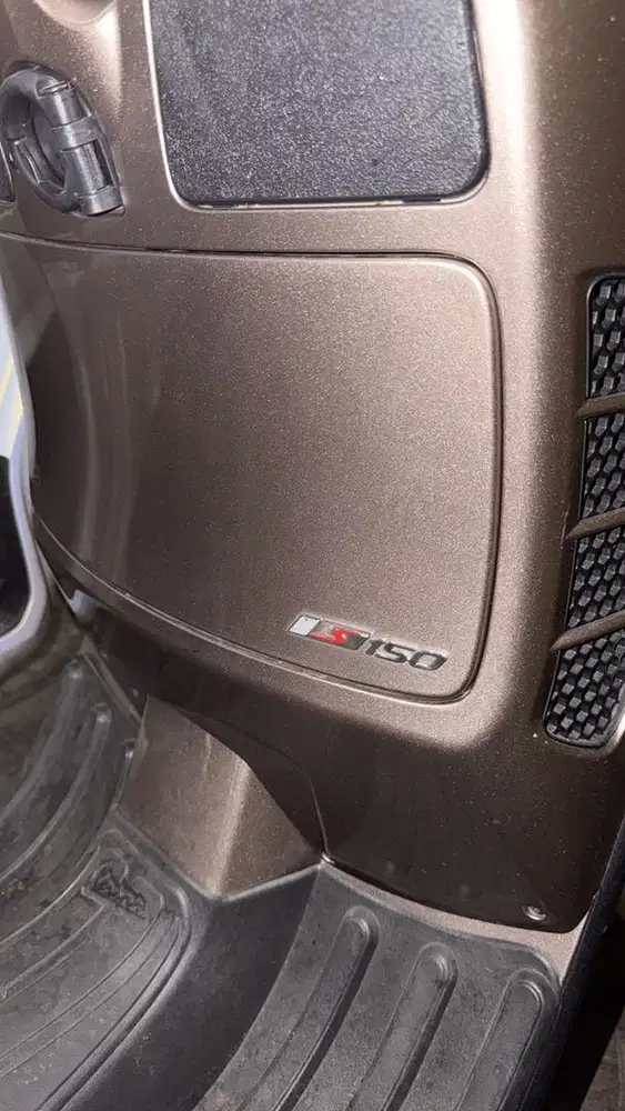 VESPA GTS 150 LIMITED EDITION BRONZE ANTICO 2022