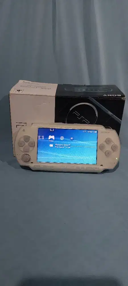Sony PSP Serie 1000 8GB