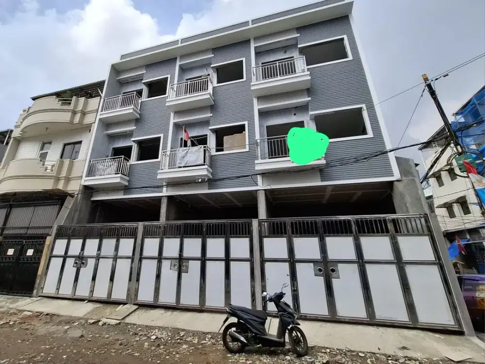 Dijual Rumah Dan Ruko 3,5 Lantai di Teluk Gong Bangunan baru