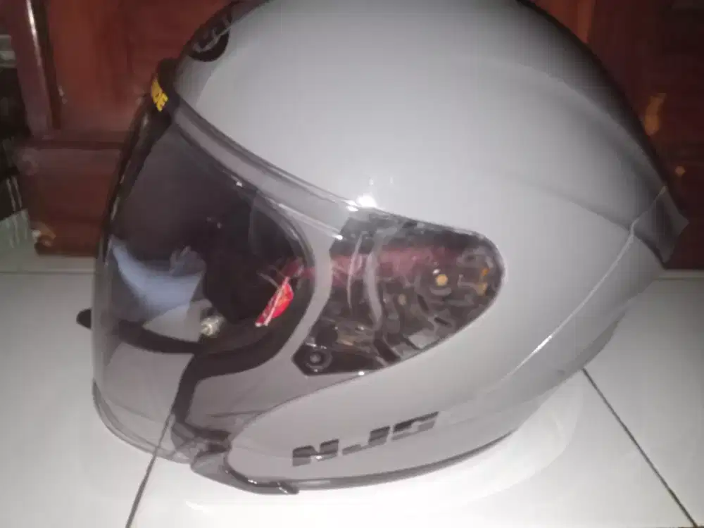Helm NJS Khairoz s