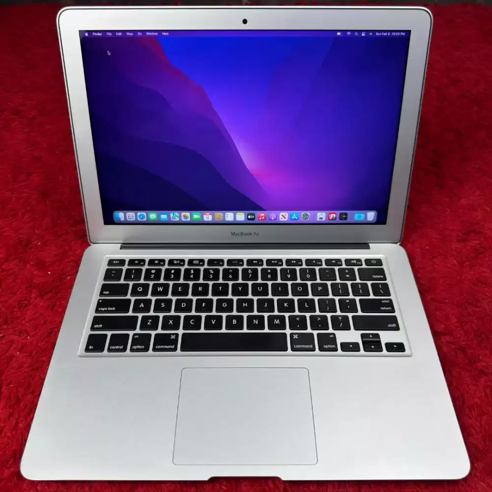 Macbook air 2017 ram 8gb ssd 128gb core i7 siap pakai bisa cod