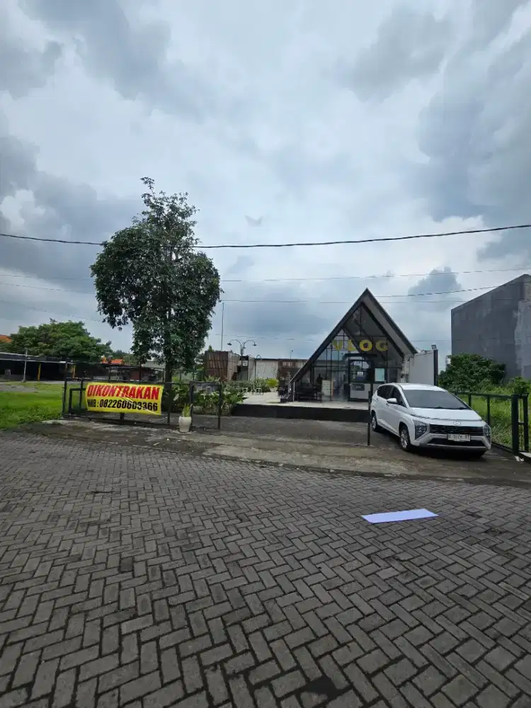 Disewakan/take over cafe lokasi kav dpr sidoarjo