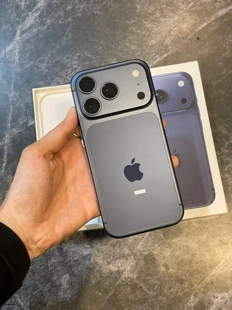 Iphone 17 Pro 256gb ibox garansi on desember 2026