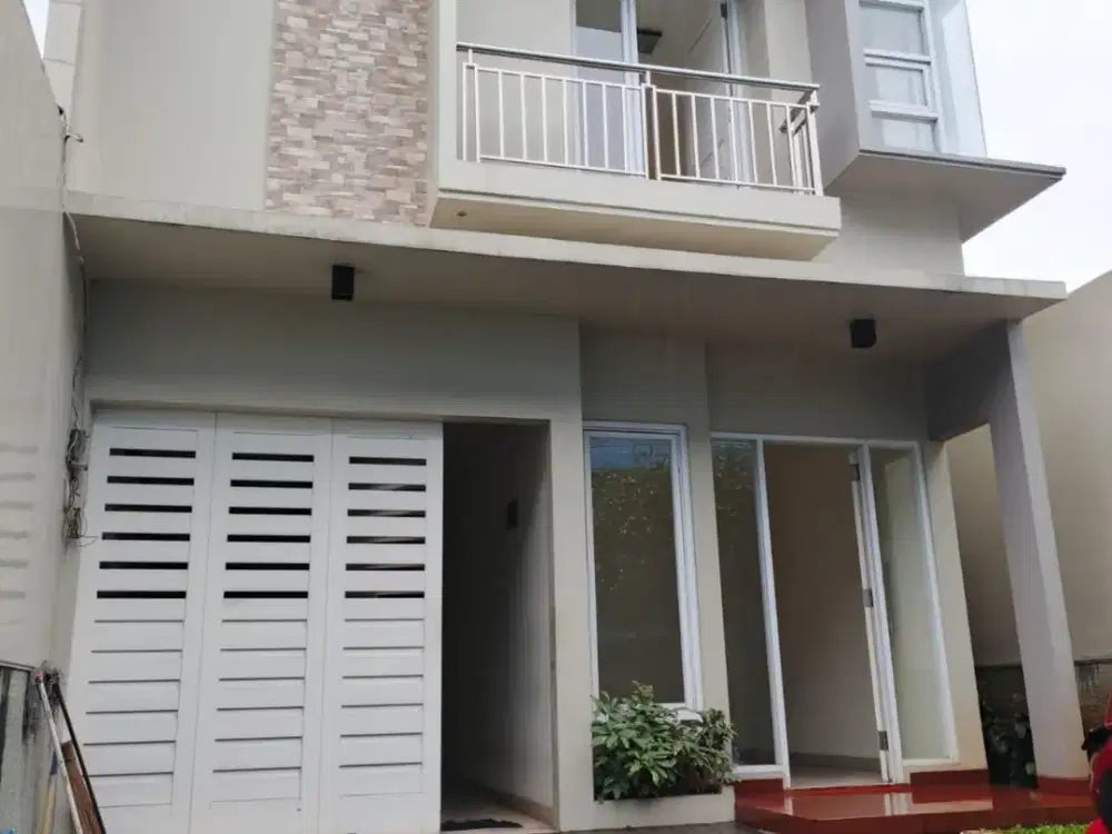 Dijual/ Disewakan  Single New house Kemang timur Mampang Jakarta selatan.
