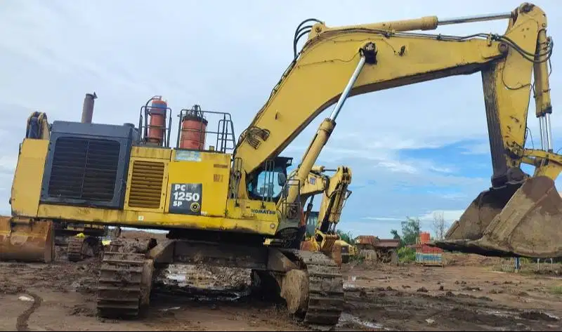 For Sale Excavator Komatsu PC1250-8R Year 2016