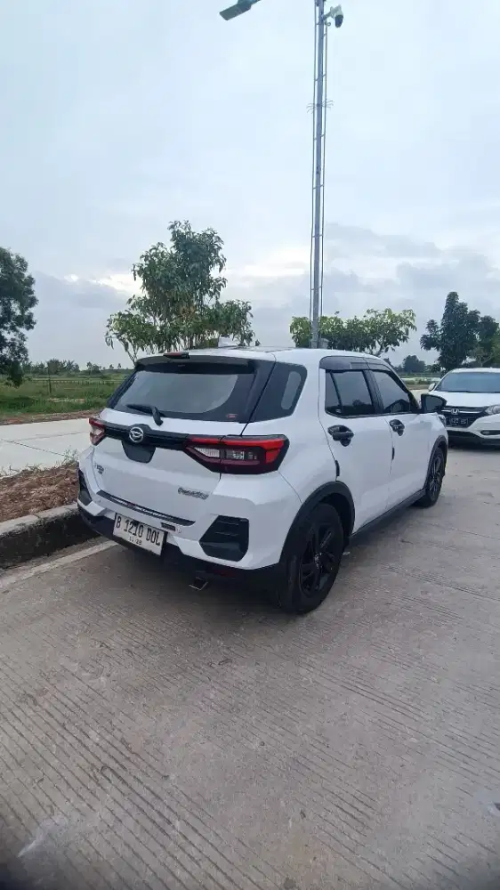 Rocky 1.2 X Cvt 2023