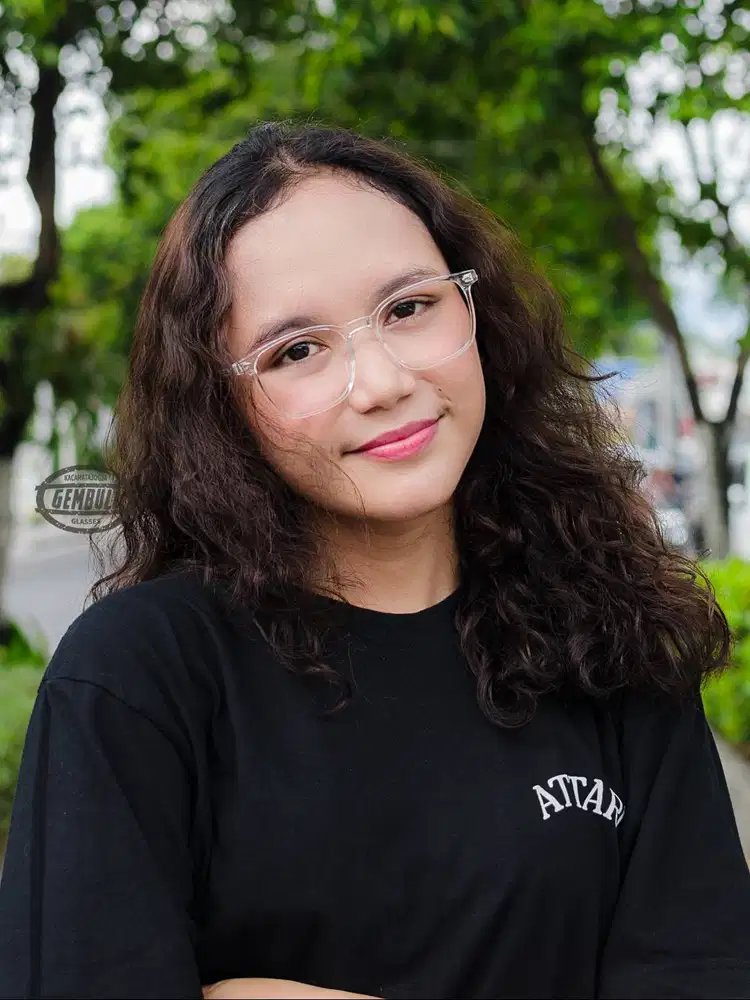 Gembull Glasses - Kacamata Kotak Gaya Formal - Ananya 03