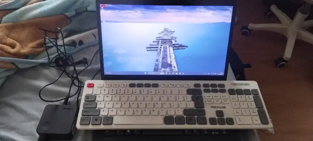 Dijual cepat Laptop Lenovo second (bekas)