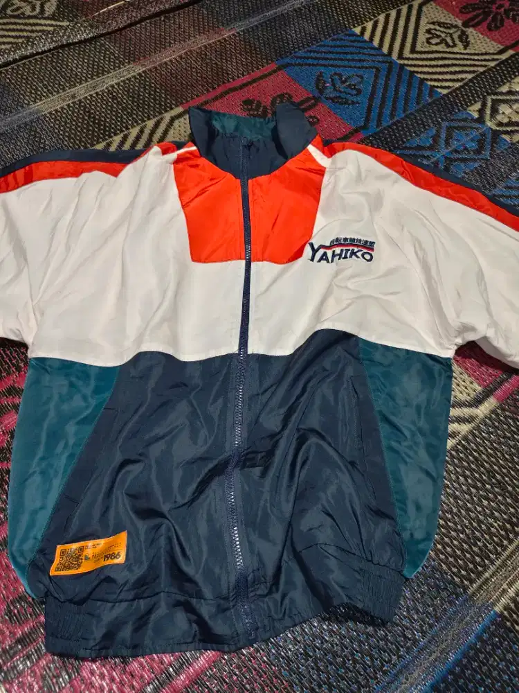 Jaket windbreaker club of 1986 yahiko
