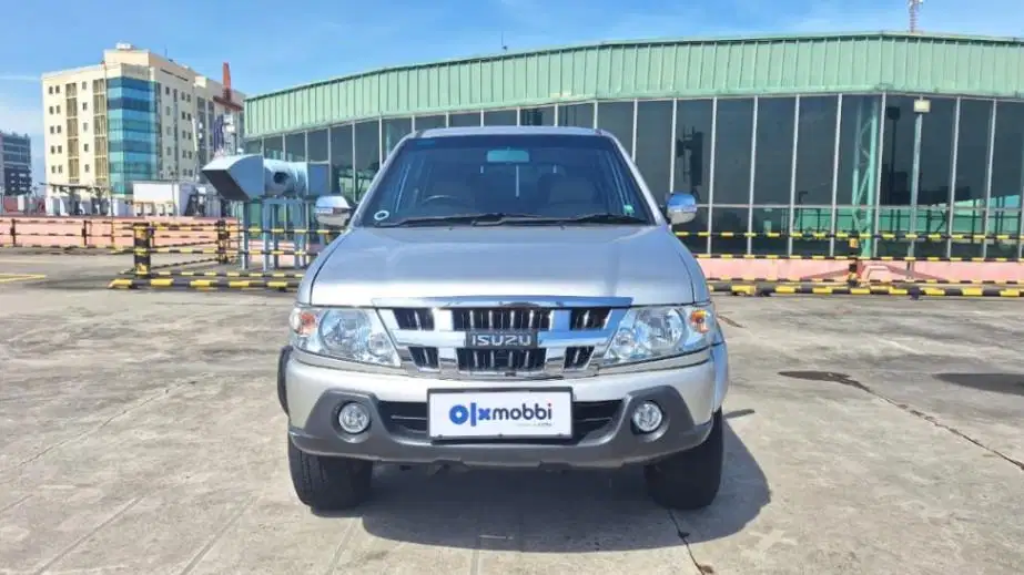 Isuzu Panther 2.5 Grand Touring Solar-MT 2019