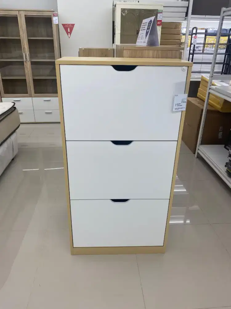 KIANA SHOE CABINET WHITE OAK