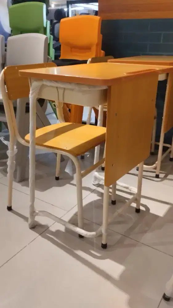 PROMO KURSI MEJA SEKOLAH BELI BANYAK LEBIH HEMAT