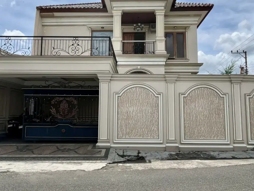 RUMAH MEWAH FULL FURNITURE DEKAT MALIOBORO