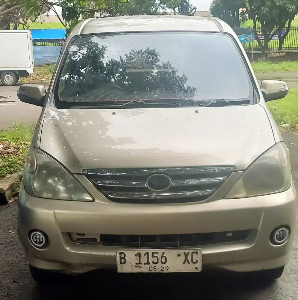 Daihatsu Xenia 2004 Bensin
