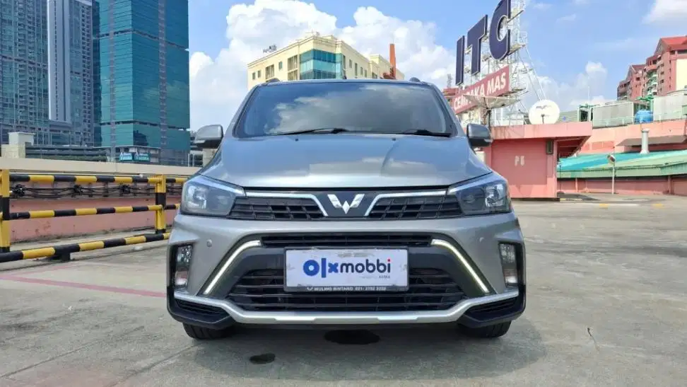 Wuling Confero S 1.5 L Lux Plus Bensin-MT 2022