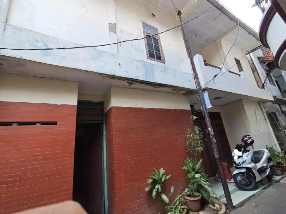 Rumah di jual di radio dalam