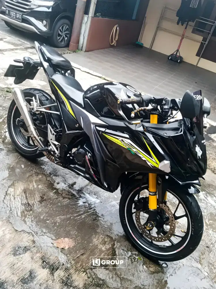 FOR SALE!! HONDA CBR150R 2016